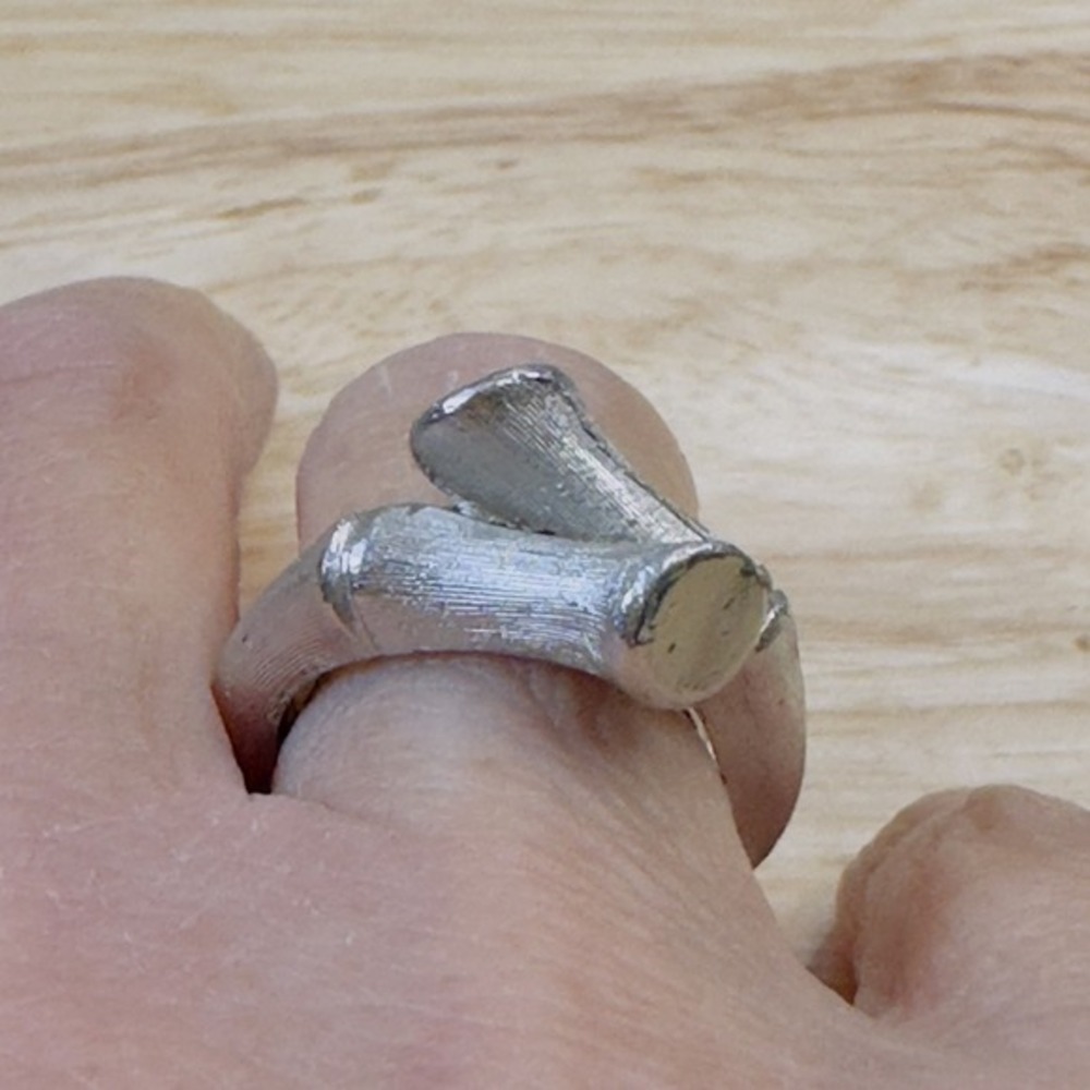 Trifari Silver Tone Bypass Ring Textured Bamboo Style‎ Size 7.5 Vintage